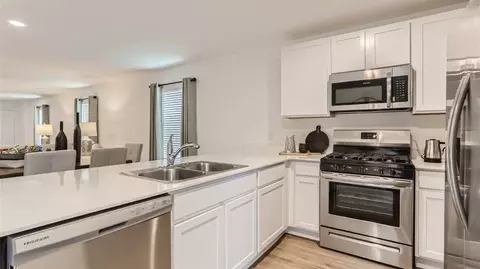 Kitchen - 13841 Grey Wolf Trl, Splendora, TX 77372 photo 3 of 3
