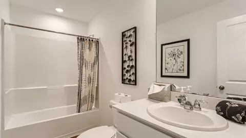 Bath - 13841 Grey Wolf Trl, Splendora, TX 77372 photo 1 of 3