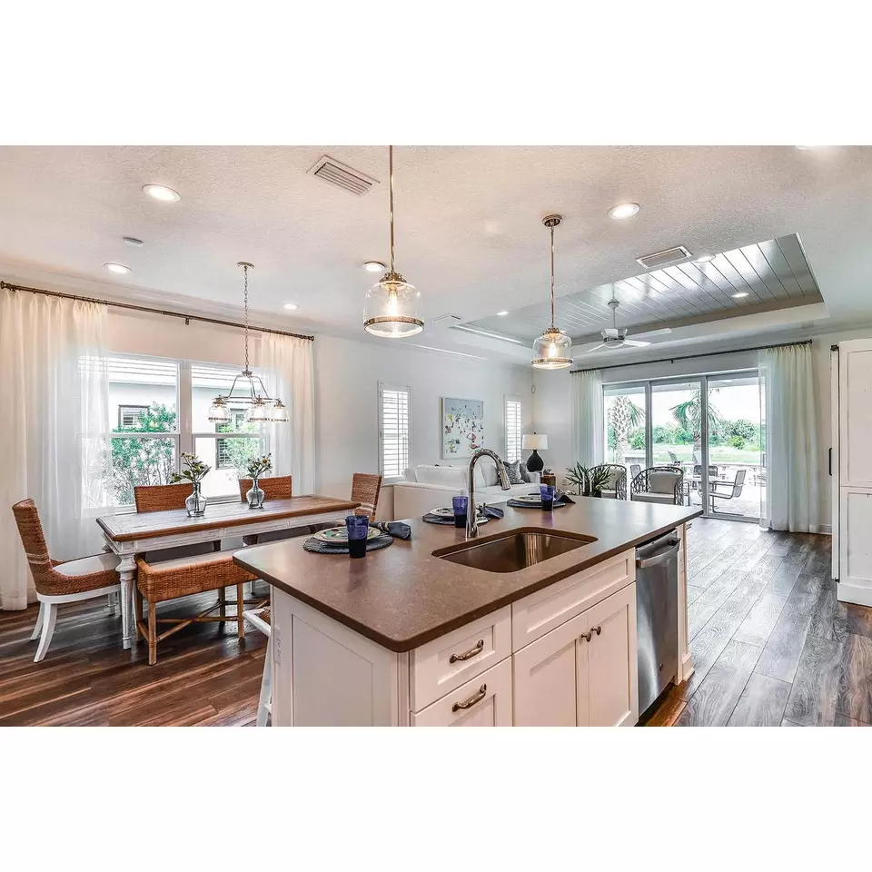 Kitchen - 4411 Spoon Blade Dr, Parrish, FL 34219 photo 3 of 5