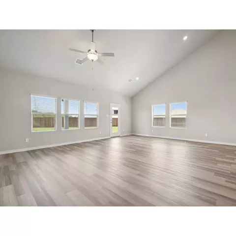 Living - 748 Briar Dr, Lavon, TX 75166 photo 3 of 5