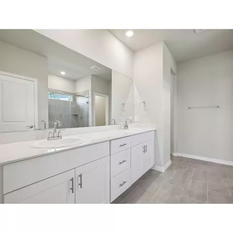 Bath - 748 Briar Dr, Lavon, TX 75166 photo 1 of 5