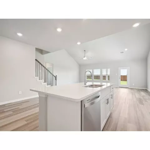Kitchen - 748 Briar Dr, Lavon, TX 75166 photo 2 of 7
