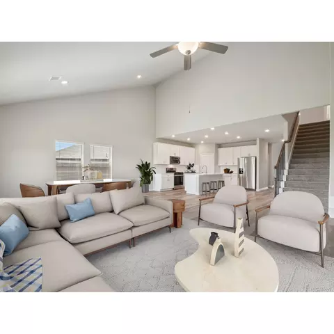 Living - 748 Briar Dr, Lavon, TX 75166 photo 2 of 5