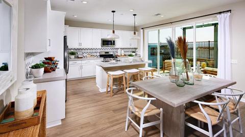 1672 Whitmore Loop, Chula Vista, CA 91913 photo 4