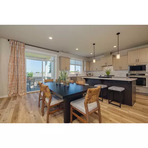 Dining - 41510 Metolius Ave, Sandy, OR 97055 photo 1 of 3