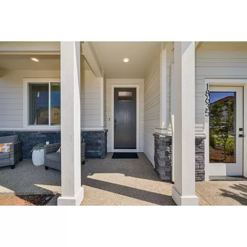 Exterior - 41510 Metolius Ave, Sandy, OR 97055 photo 6 of 6