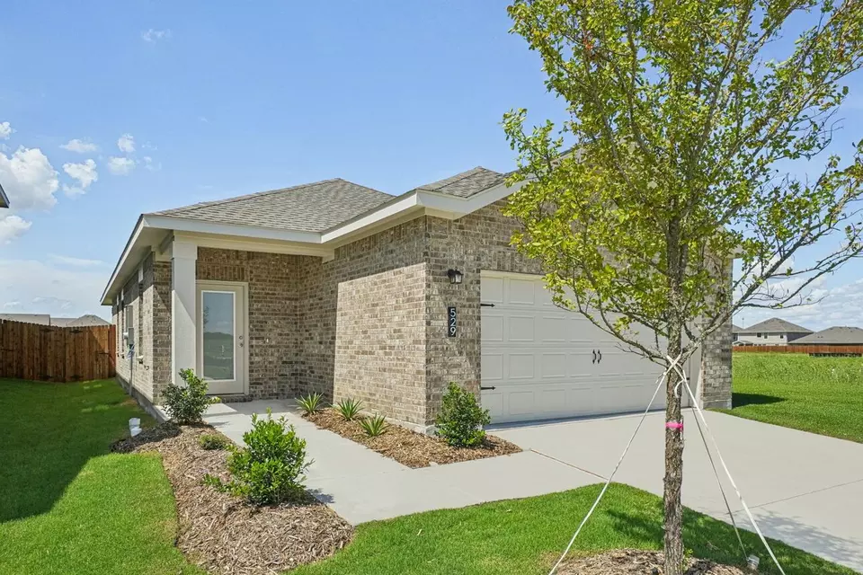 Exterior - 5952 Sahara Dr, Forney, TX 75126 photo 4 of 7