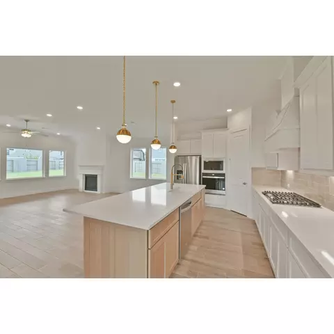 Kitchen - 13127 Soaring Forest Dr, Conroe, TX 77302 photo 2 of 2