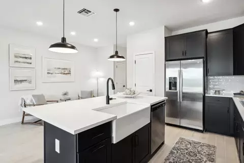 Kitchen - 132 SE Birch Ter, Stuart, FL 34997 photo 5 of 5