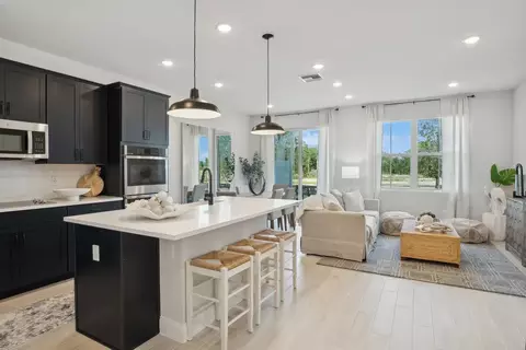 Kitchen - 132 SE Birch Ter, Stuart, FL 34997 photo 4 of 5