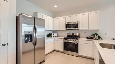 Kitchen - 23402 W Mobile Ln, Buckeye, AZ 85326 photo 3 of 3