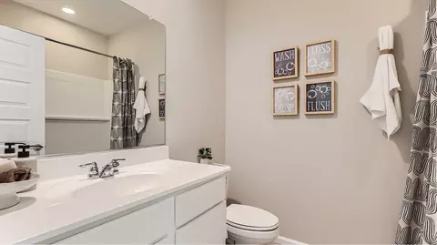 Bath - 23402 W Mobile Ln, Buckeye, AZ 85326 photo 3 of 3