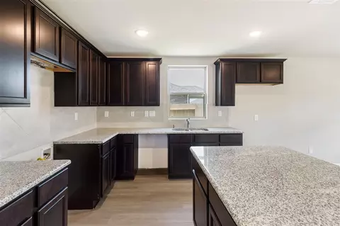 4546 Pinehurst Trace Dr, Pinehurst, TX 77362 photo 3