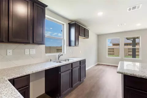 4546 Pinehurst Trace Dr, Pinehurst, TX 77362 photo 8