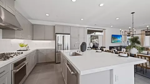 Kitchen - 27354 Eagle Point Ct, Valencia, CA 91381 photo 4 of 5