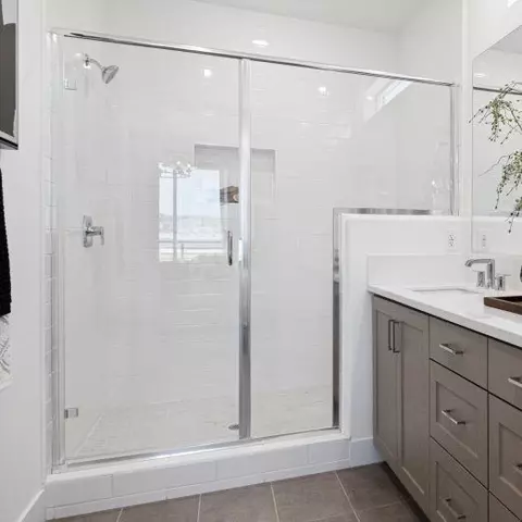 Bath - 27354 Eagle Point Ct, Valencia, CA 91381 photo 4 of 6