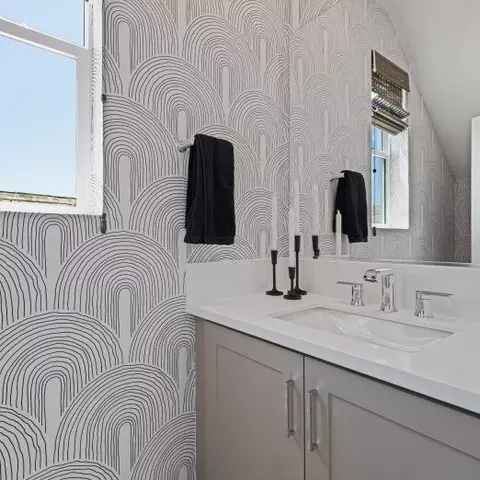 Bath - 27354 Eagle Point Ct, Valencia, CA 91381 photo 3 of 6