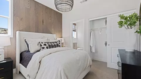 Bedroom - 27354 Eagle Point Ct, Valencia, CA 91381 photo 5 of 8