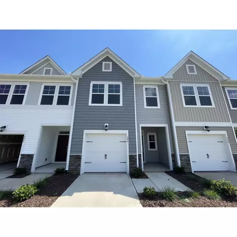 204 Paramount Dr, Smithfield, NC 27577 photo 1