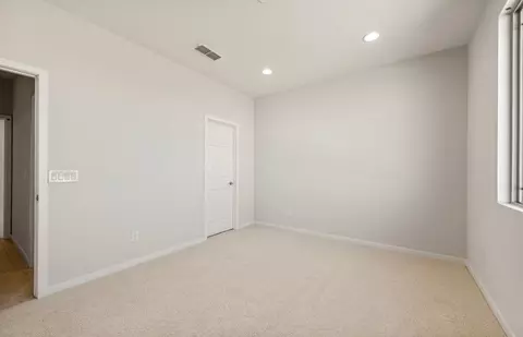 Bedroom - 1388 W Treasure Trl, Apache Junction, AZ 85120 photo 2 of 3