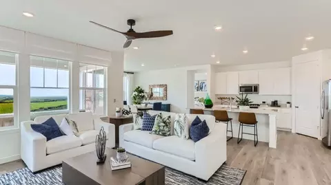 24418 E Adriatic Dr, Aurora, CO 80018 photo 4