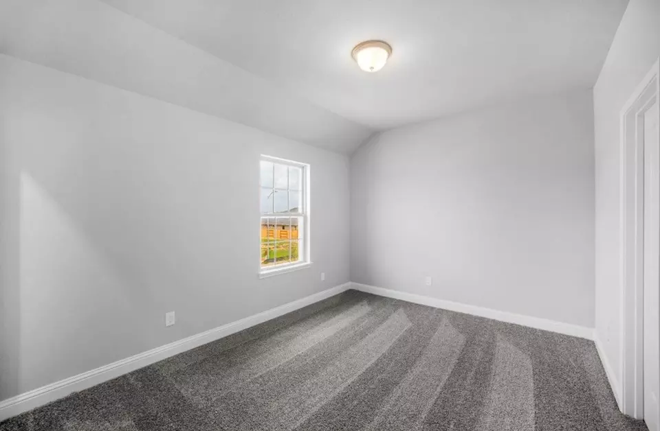 Bedroom - Plan Northcliffe - 6415 Sparkling Citrus St, Manvel, TX 77578 photo 5 of 6