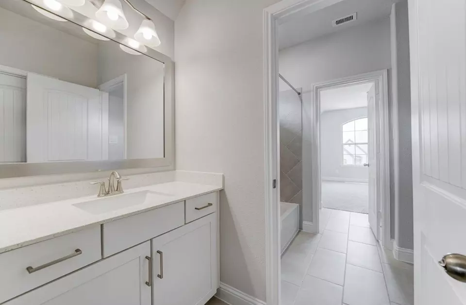 Entry Way - Plan Northcliffe - 6415 Sparkling Citrus St, Manvel, TX 77578 photo 1 of 3