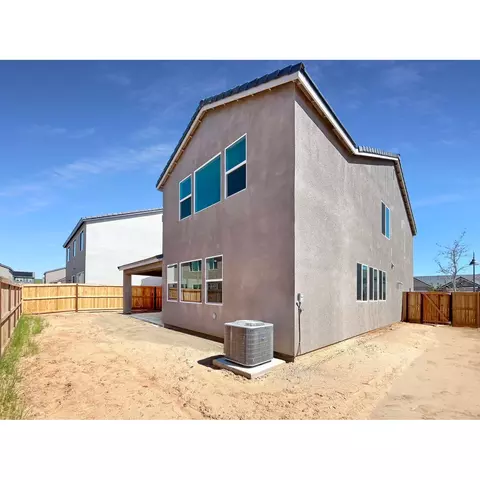 1105 Wildflower Dr, Madera, CA 93636 photo 8