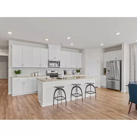 889 Burghley Cir, Greer, SC 29651 photo 5