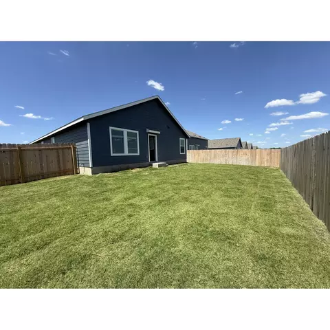 324 Bertram Oaks Dr, Bertram, TX 78605 photo 8