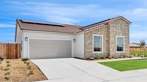 Exterior - 1642 Mohave Rd S, Madera, CA 93636 photo 2 of 2