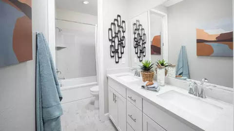 Bath - 5089 Brooks Cir, Folsom, CA 95630 photo 1 of 2