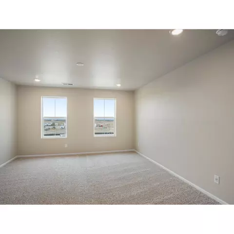 22251 E 7th Pl, Aurora, CO 80018 photo 4