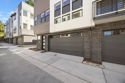18814 99th Ct NE UNIT A, Bothell, WA 98011