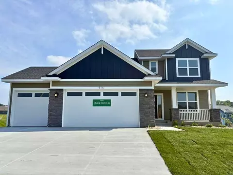 914 Milborne Ln NW, Rochester, MN 55901