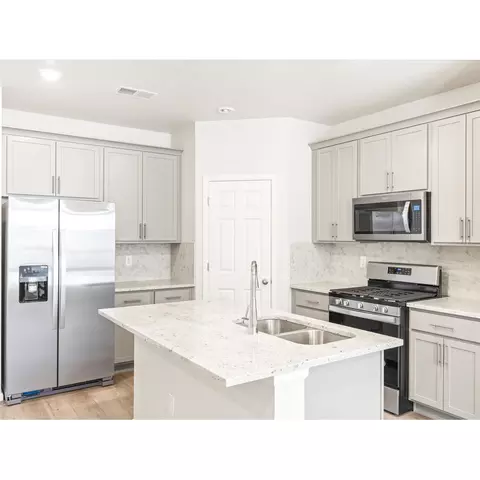 22310 E 8th Ave, Aurora, CO 80018 photo 11