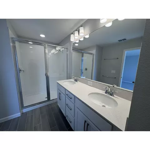 Bath - 5050 Rain Shadow Dr, Saint Cloud, FL 34772 photo 1 of 5