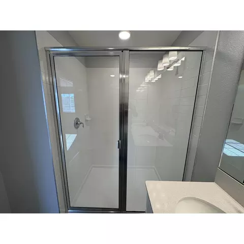 Bath - 5050 Rain Shadow Dr, Saint Cloud, FL 34772 photo 4 of 5