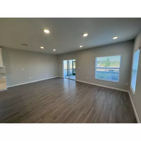 Living - 5050 Rain Shadow Dr, Saint Cloud, FL 34772 photo 4 of 5