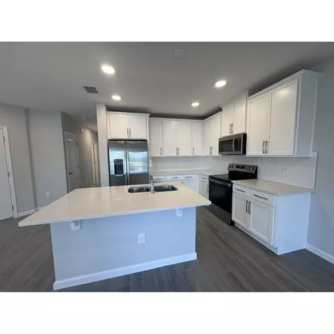 Kitchen - 5050 Rain Shadow Dr, Saint Cloud, FL 34772 photo 1 of 3