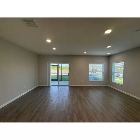 Living - 5050 Rain Shadow Dr, Saint Cloud, FL 34772 photo 5 of 5