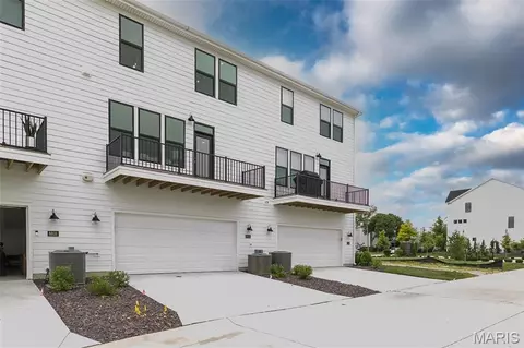8835 Eager Rd, Saint Louis, MO 63144 photo 54
