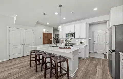 5559 E Spaniel Dr, Ann Arbor, MI 48108 photo 6