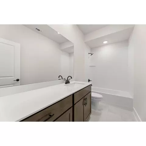 Bath - 1630 Mint Rd, Argyle, TX 76226 photo 4 of 4