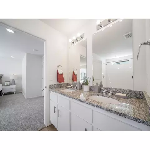 22102 E 38th Pl, Aurora, CO 80019 photo 3