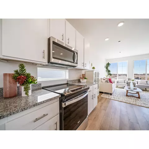 22102 E 38th Pl, Aurora, CO 80019 photo 17