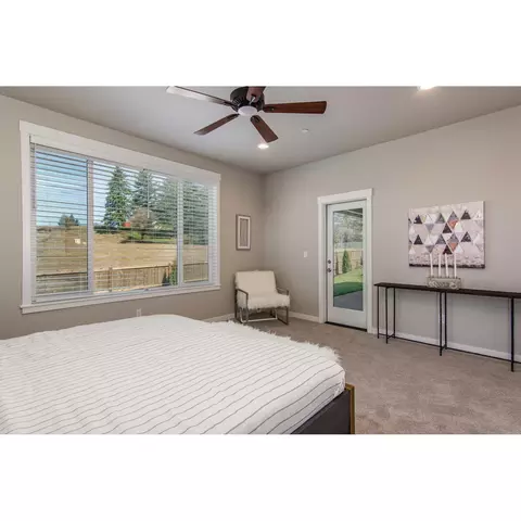 1267 Stonegate Dr, Eagle Point, OR 97524 photo 17