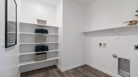 2575 W Cornell St, Hanford, CA 93230 photo 9