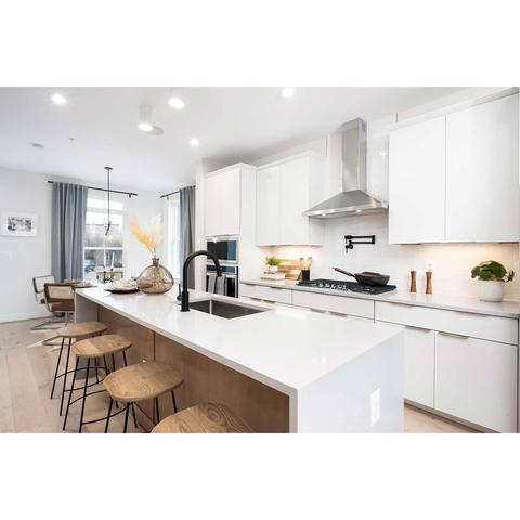 468 Altezza Dr NE, Washington, DC 20017 photo 3