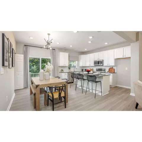 2707 Mchenry Dr, Columbus, OH 43207 photo 9